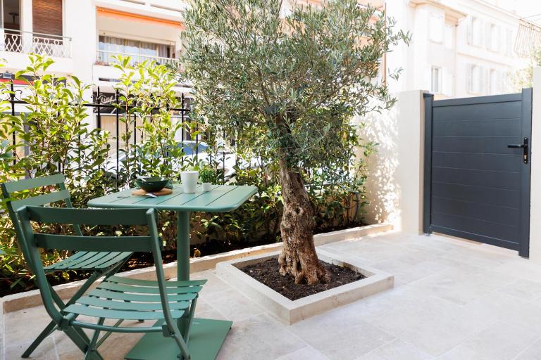 Suite Cigale Verte avec terrasse et patio à Antibes - B&B Antibes