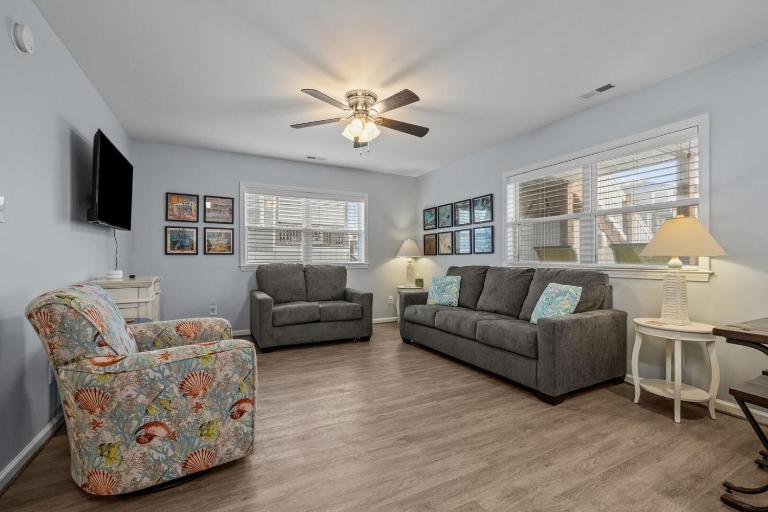 Boardwalk Shores D - B&B Atlantic Beach