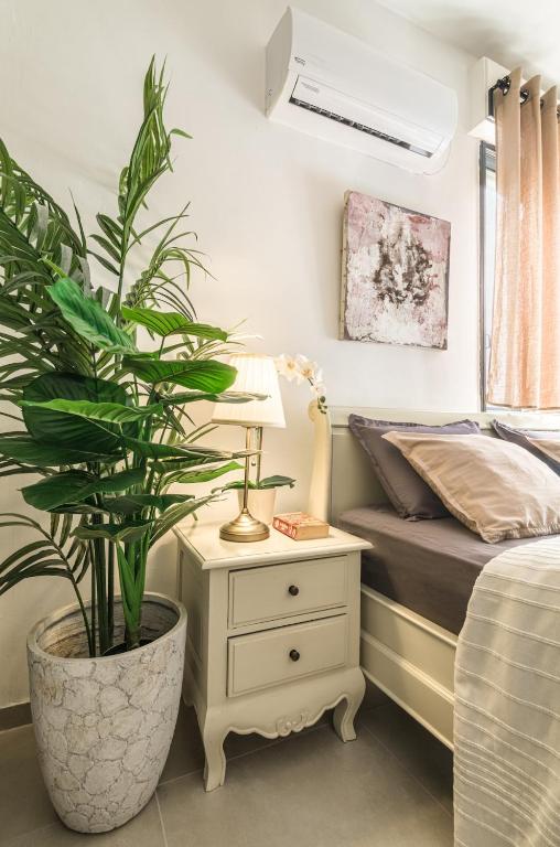 Close to the sea and city center - B&B Nahariya