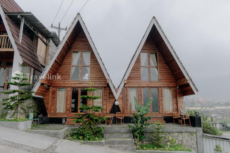 Zaada Villa Dieng Syariah By Travelink - B&B Kejajar