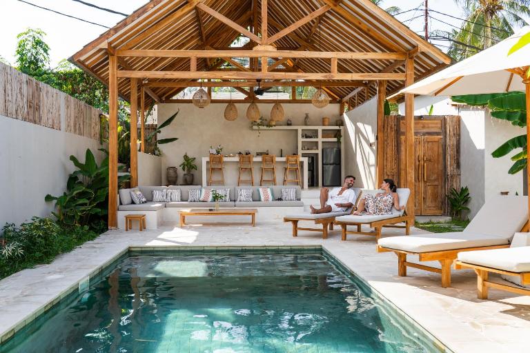 Kura Kura - new 2 Room Luxury Private Pool Villa - B&B Gili Trawangan