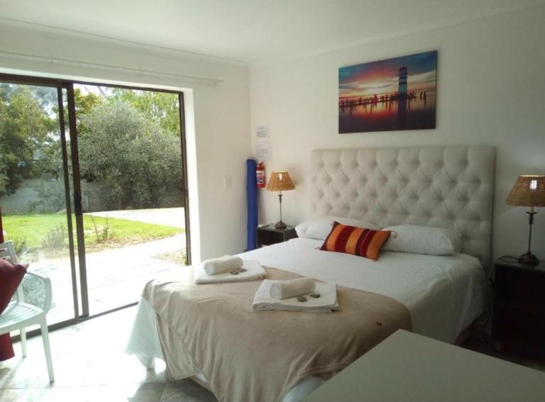 ABC ACCOMMODATION BELLVILLE CAPE TOWN 25 VAN NIEKERK STREET OAKDALE BELLVILLe - B&B Bellville