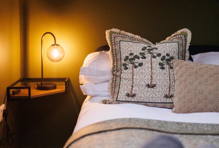 Upper Eastside Loft - Cosy & Convenient to Belfast - B&B Belfast