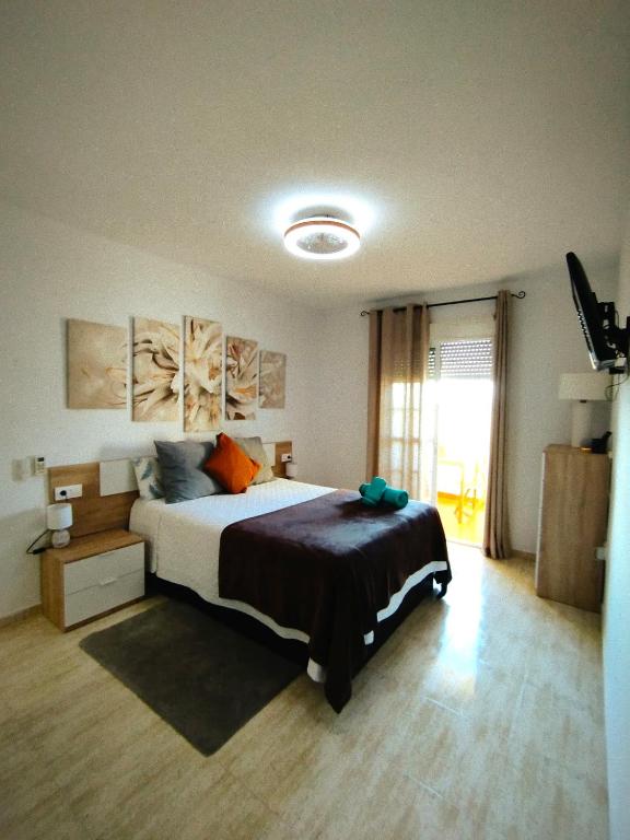 Las Salinas - B&B Roquetas de Mar