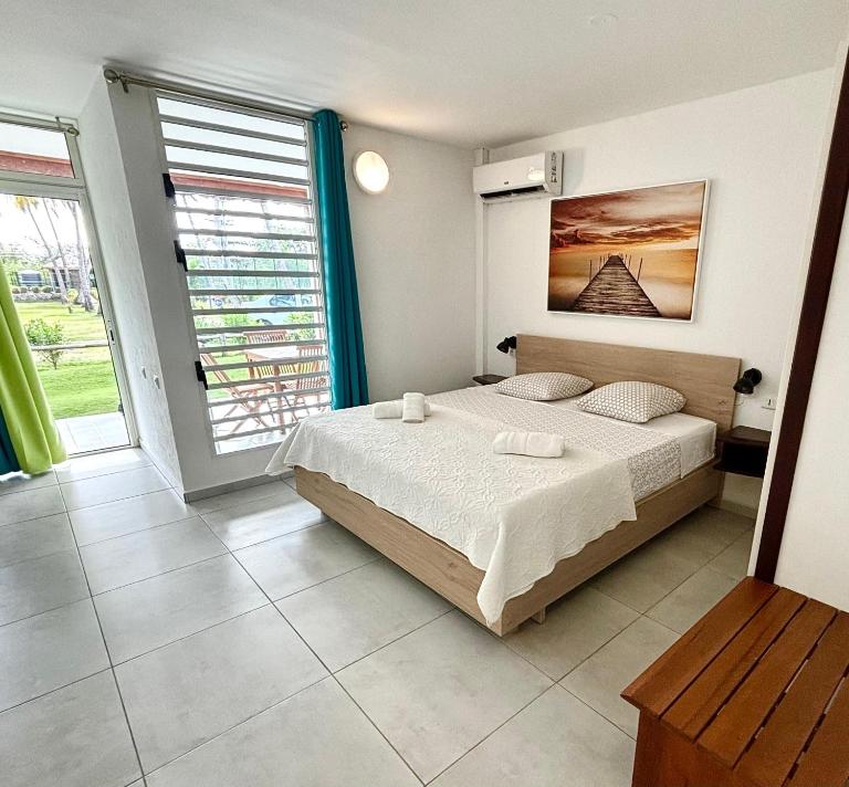 La Serena de Toumalacai - Calme et Paisible - Bed and Breakfast Grand-Bourg