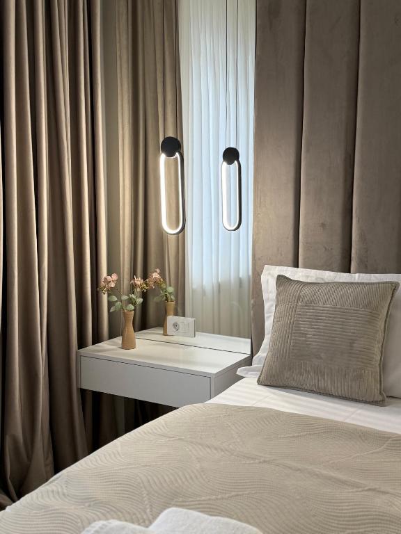 Cozy Luxury ApartHotel in Center of Historical Brasov - B&B Brasov