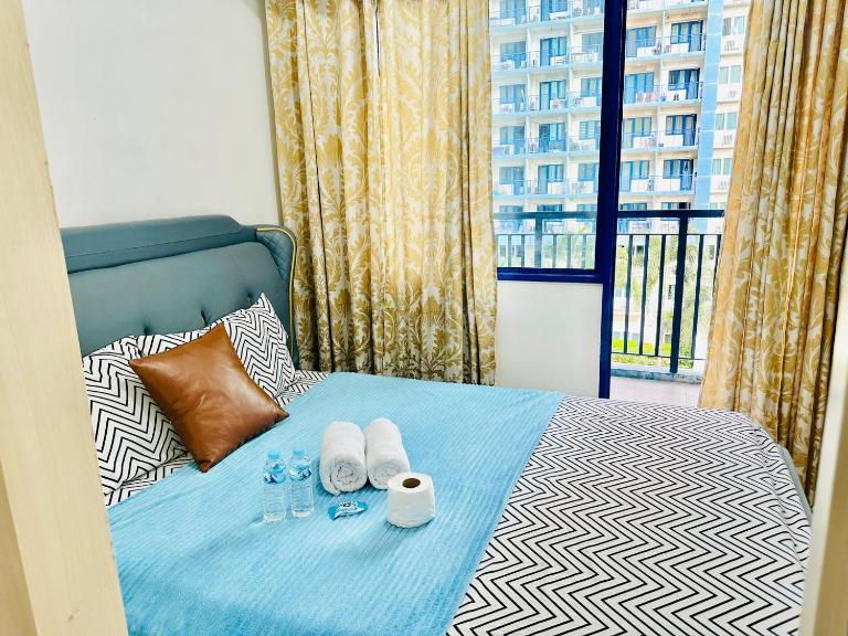 Sea Residences by Sir Jan 0995-448-8872 - Bed and Breakfast Manilla