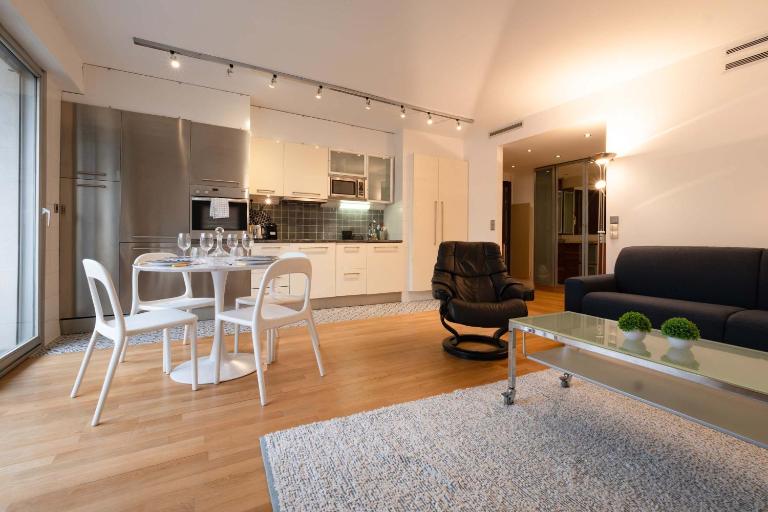 Luxury Flat Arc de Triomphe 4 Guests - B&B Parigi