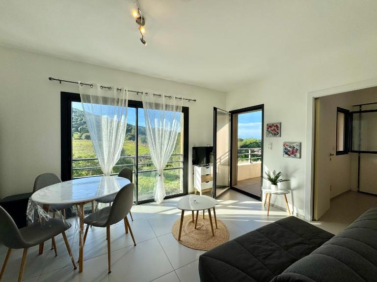 T2 à 200m des plages - Chambres d'hôtes Propriano