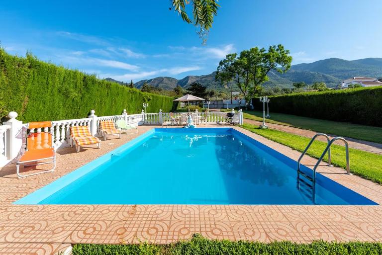 La Casa del Campo de Mis Rapacinos - B&B Alhaurín el Grande