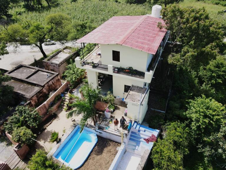 Mewar Exotic Fruit Farm & Farm Stay - B&B Gūrach