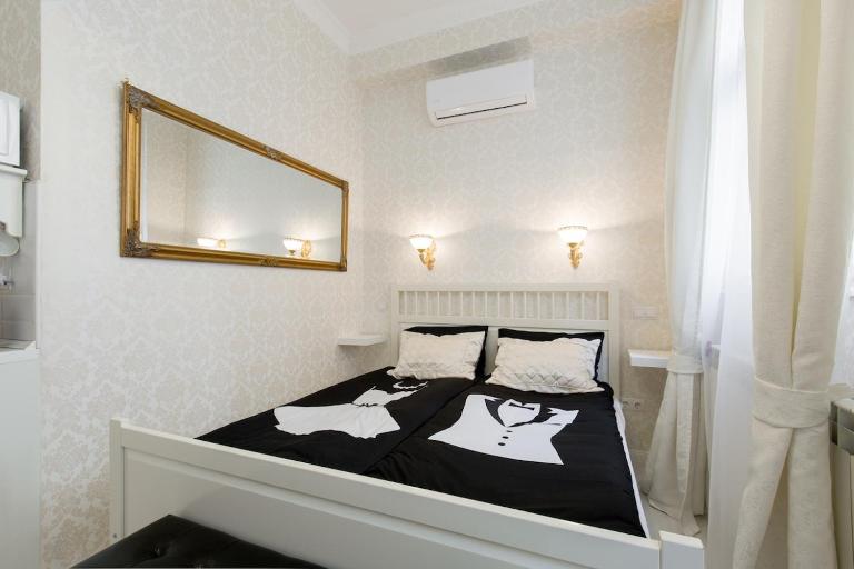 Budapest Golden Eye - B&B Budapest