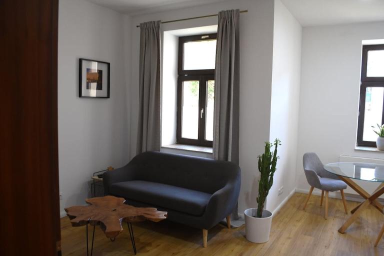 Stilvolle 2-Zimmer-Wohnung - ruhig - Smart Home - nahe Zentrum - Bed and Breakfast Dresden