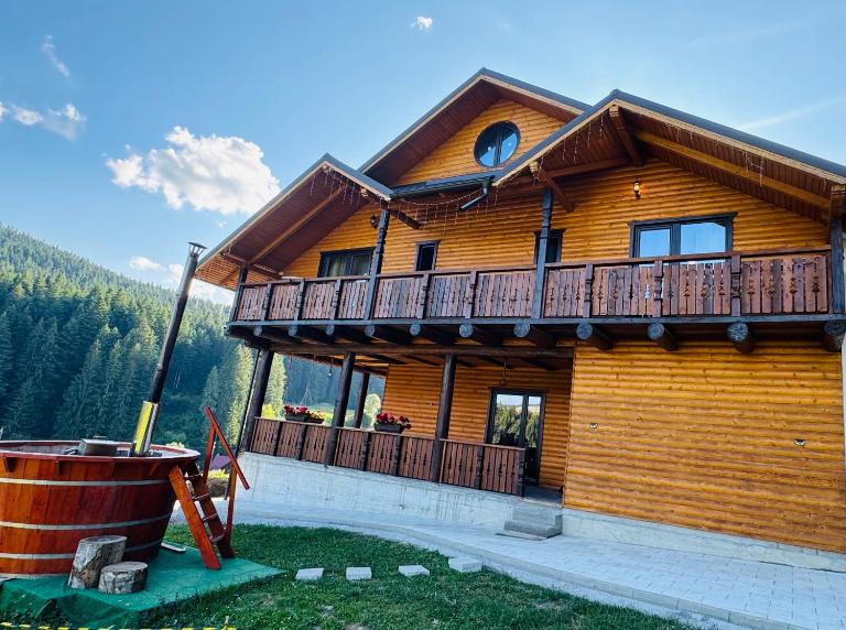 Perla Codrului Secular - B&B Stulpicani