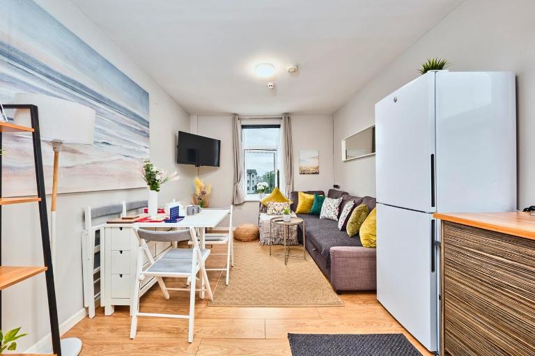 Serene Harbour Penthouse Apt - Princess Green 5 - Chambres d'hôtes Portrush