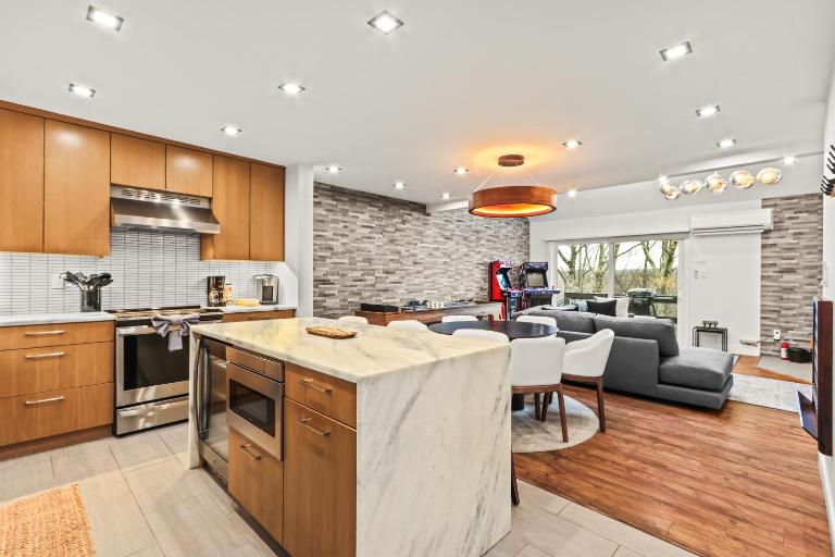 Home at Camelback Mtn with Game Room near Waterparks - B&B Tannersville