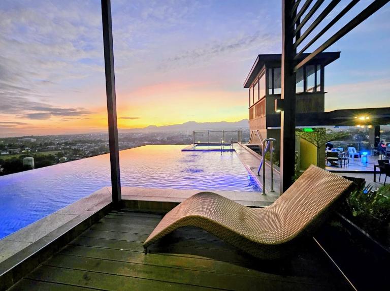 La Grande Residence 1BR Corner unit Phase 2-710 - Chambres d'hôtes Angeles City
