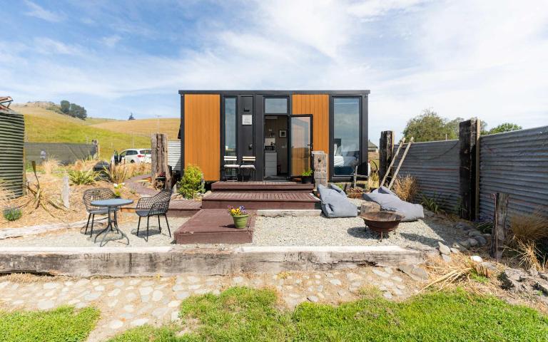 Field and Fleece Farm Stay by Tiny Away - B&B Claremont