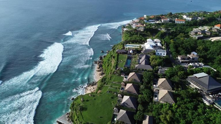 Serene Sunset Villa Uluwatu - B&B Uluwatu