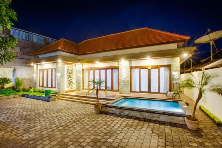 Villa in Buleleng Close to Down Town and Lovina - B&B Singaraja