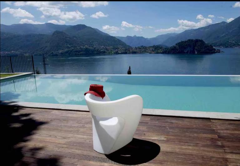 Lake Como Amazing Lakeview Villa - B&B Fiumelatte