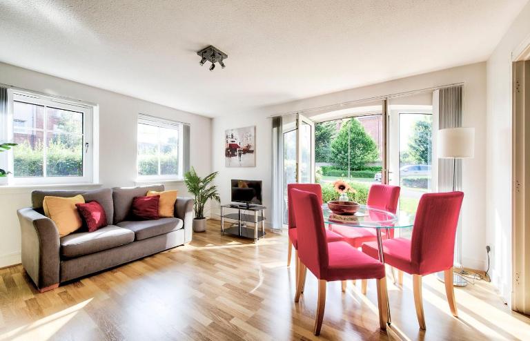 Bright & Modern Flat - B&B Edimburgo
