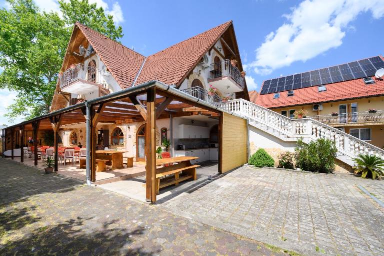 Molnár Vendégház 24 - B&B Zamárdi