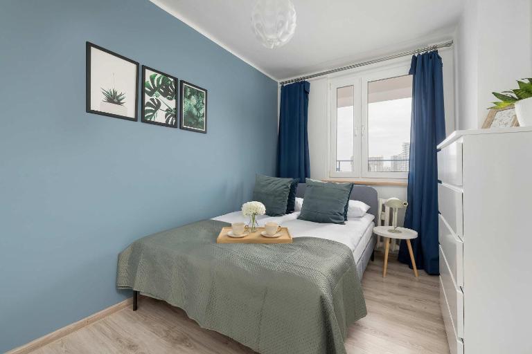 Comfortable One Bedroom Apartment Next to the Spodek in Katowice by Noclegi Renters - Chambres d'hôtes Katowice