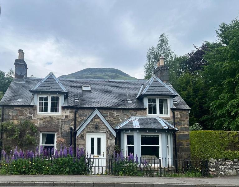 Glenalbyn Cottage - Bed and Breakfast Saint Fillans