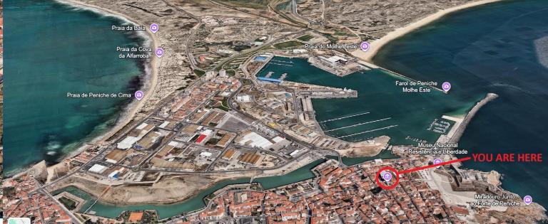 SwordFish Heart of Town - B&B Peniche