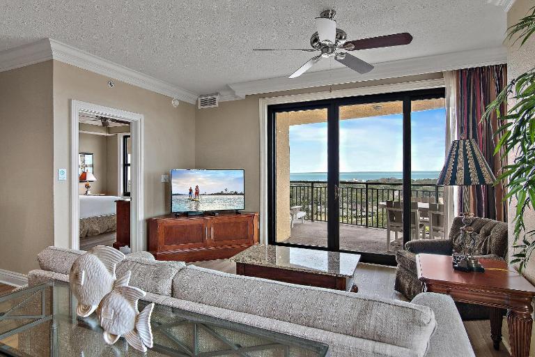 Emerald Grande E810 - B&B Destin