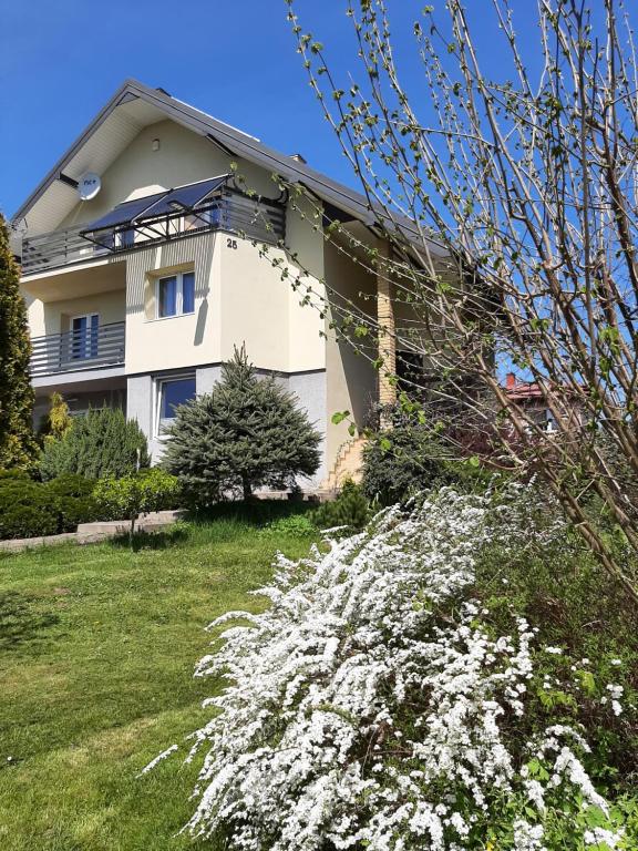 AzyL25 - Ferienwohnung Starachowice