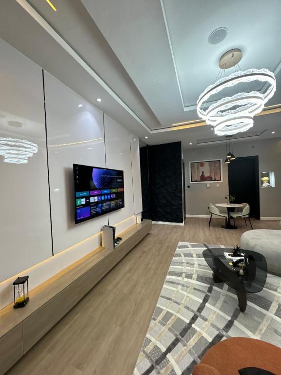 Stylish 2BR Apartment with Amenities in Lekki - B&B Bamgbose