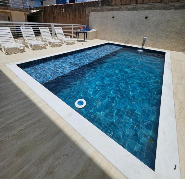 Apto com piscina 700 mts Praia Maranduba Ubatuba - B&B Ubatuba