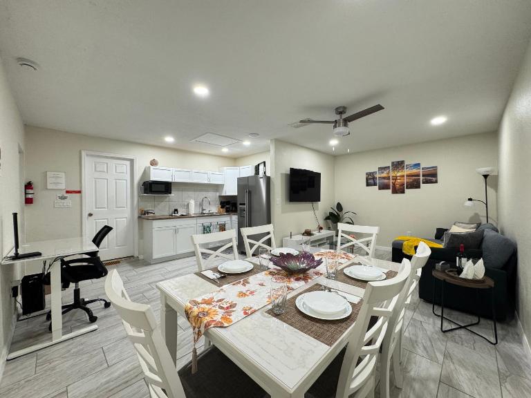 Sunshine Nest - Ferienwohnung Lehigh Acres