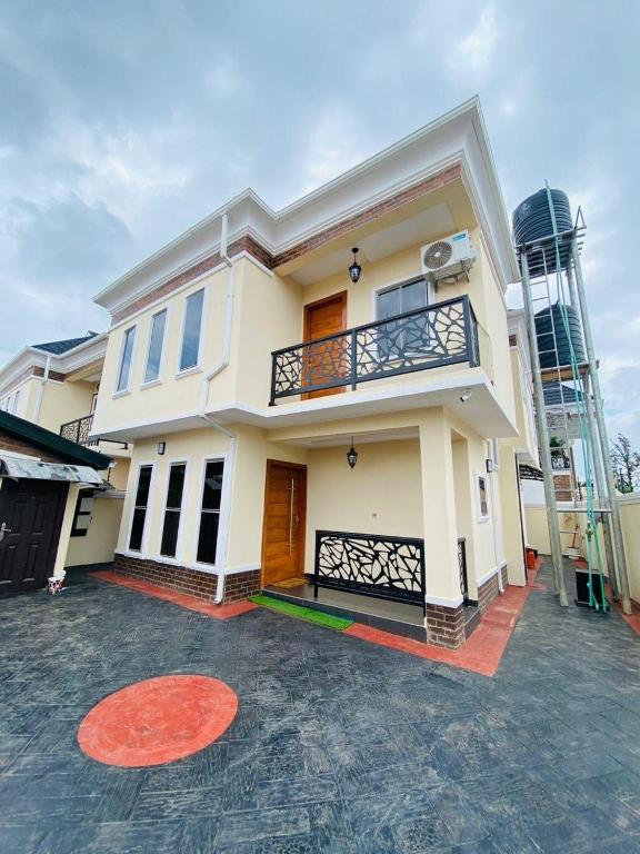 Comfortzone-Home Away from Home - B&B Ibadan
