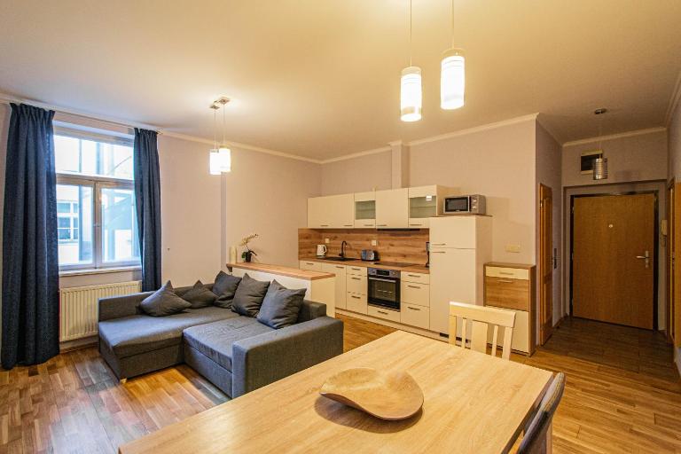 Riverside Ruterra Apartment - B&B Prague