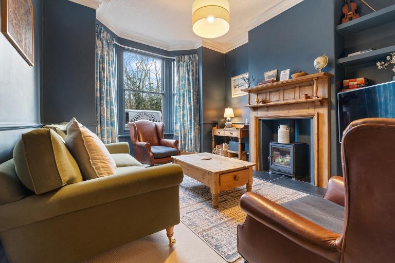 Gorgeous Victorian Town-house in York with Parking - Pass the Keys - B&B York