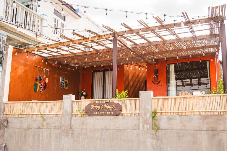 Ruby's Home- Doc Let's House - Bed and Breakfast Ngân Hà