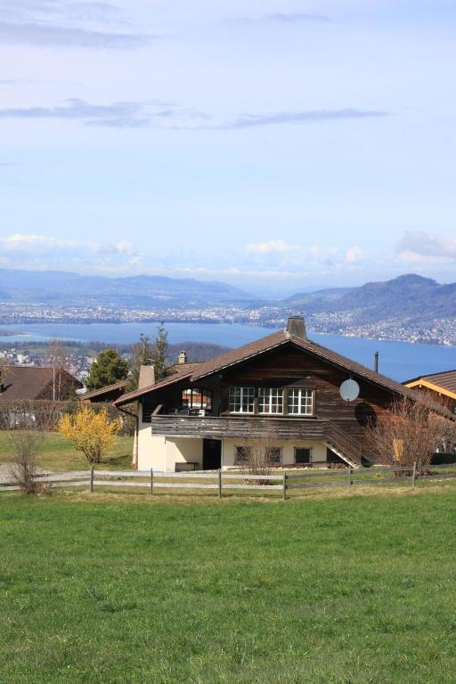 Aeschi bei Spiez ganzes Haus - B&B Aeschi b. Spiez