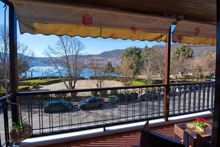 Alexandra Welcome Maxi Place - B&B Kastoria