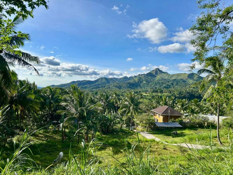 Farm Villa near Tagaytay - B&B Calaca
