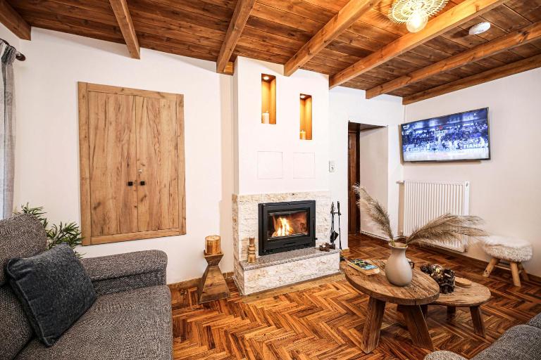 Oiti Mountain Apartments - Ferienwohnung Pávliani
