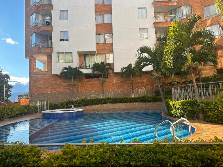 Apartamento amplio con piscina, hermosa vista a la ciudad de San Gil - B&B San Gil