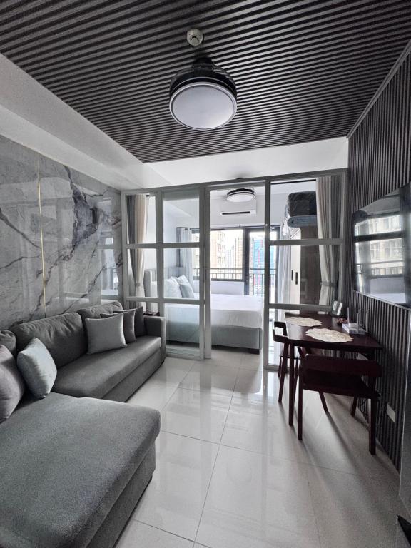 Kaizen cozy and comfortable condo at Red Residences Makati - B&B Manila