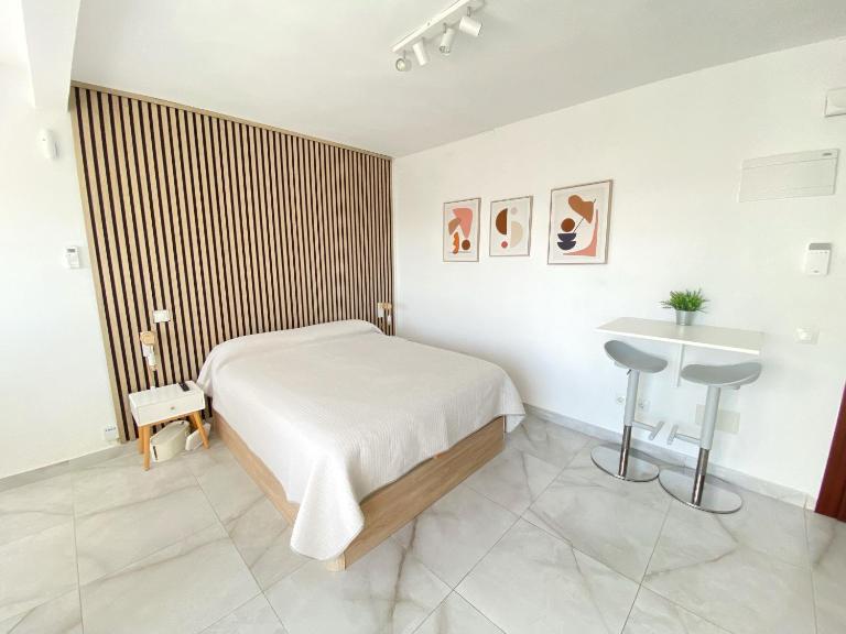 Sunset sunny balcony & sea views - B&B Torremolinos