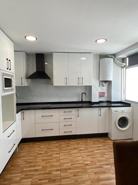 Apartment with 3 bedrooms in Santa Pola Center - B&B Santa Pola