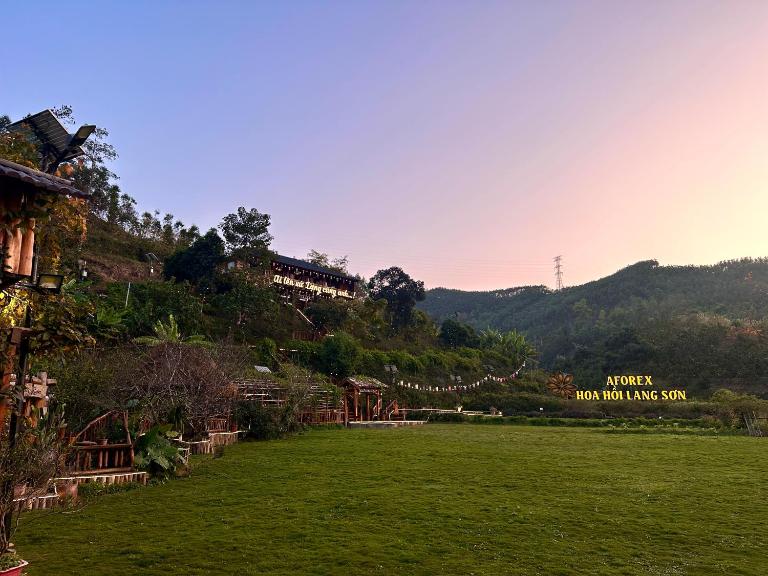 Place to stay in Lạng Sơn for group of 5-12 people - B&B Khôn Khoan