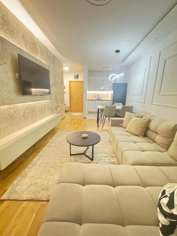 Premier In -FREE GARAGE- - B&B Novi Sad