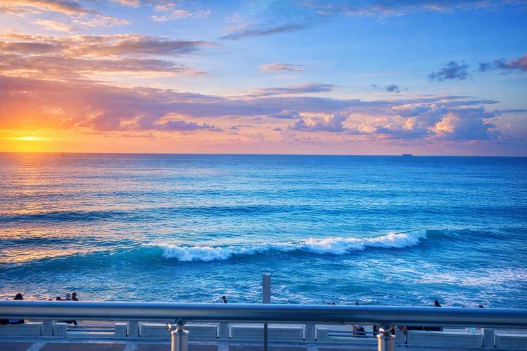 Luxurious Beachfront Apartment - B&B Alessandria d'Egitto